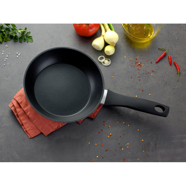 Patelnia Professional 20 cm MG Home czarna non stick