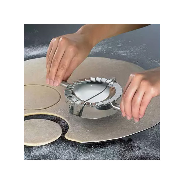 Forma wykrojnik  do pierogów maszynka 7 cm KH 2189 Kinghoff Forma wykrojnik  do pierogów maszynka 7 cm KH 2189 Kinghoff