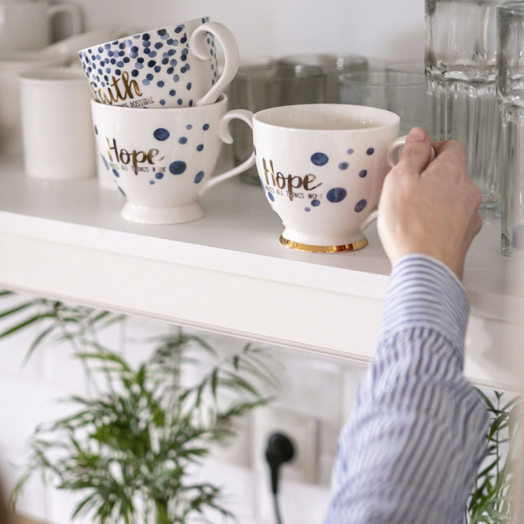 Kubek na nóżce Florina Mare Faith 440 ml porcelana