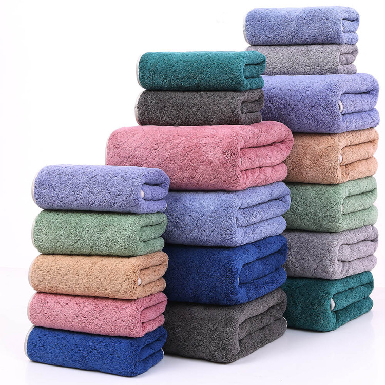 Ręczniki kąpielowe 70x140 i 35x75 cm Cotton World zestaw 2 ręczników szare