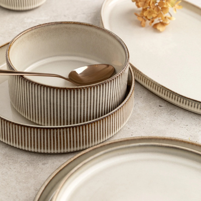 Serwis obiadowy porcelanowy Florina Evia 18 elementów zestaw talerzy dla 6 osób retro