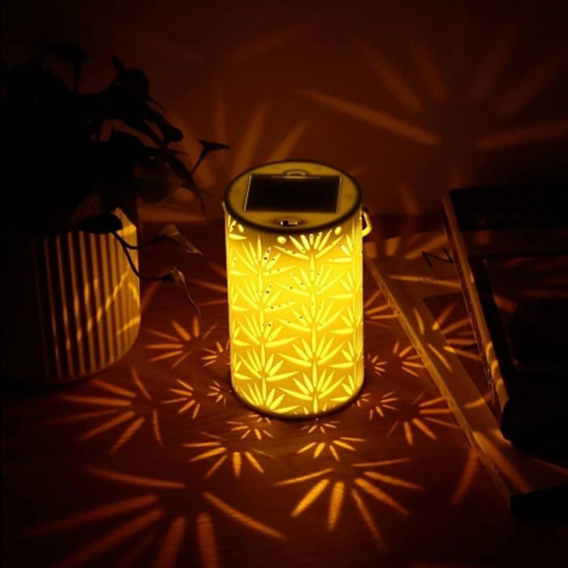 Lampka mała dekoracyjna biała lampion ażurowy liście