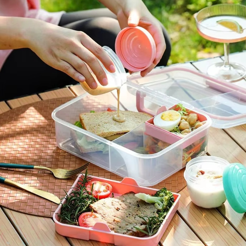 Pojemnik śniadaniowy plastikowy lunchbox GierekHoff Bento 5 komór z pojemnikiem na sos śniadaniówka na żywność GH 1106
