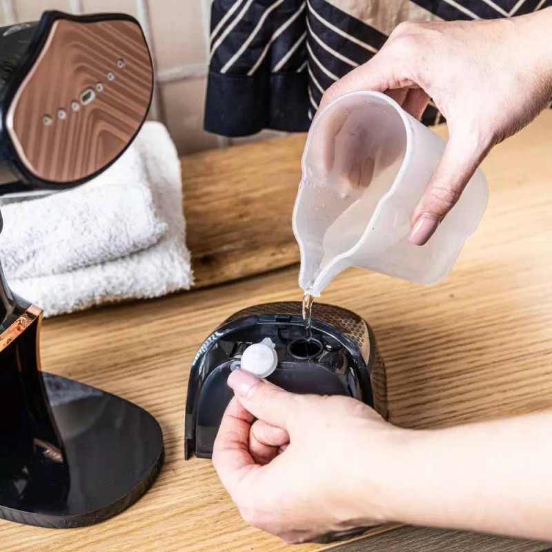 Parownica do pionowego prasowania ubrań 400 ml miedziany panel Klausberg KB 7778
