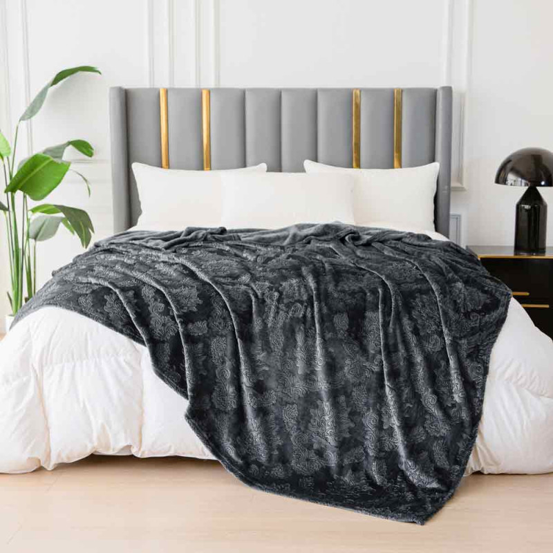 Koc 160x200 cm mikrofibra Cotton World miękki ciepły pled narzuta na łóżko ciemno szary wytłaczany wzór KHP-45