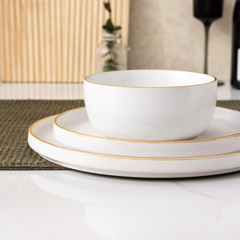 Serwis obiadowy porcelanowy MG Home Artena 30 elementów zestaw talerzy filiżanek misek dla 6 osób nakrapiany