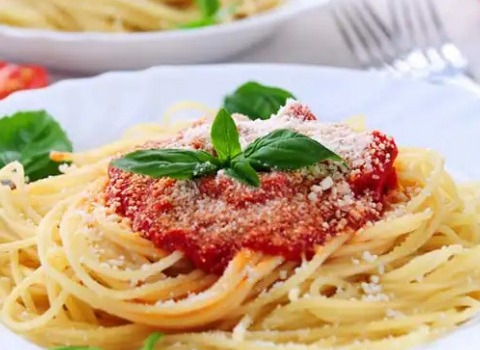 Włoskie spaghetti + przepis na sos Włoskie spaghetti + przepis na sos