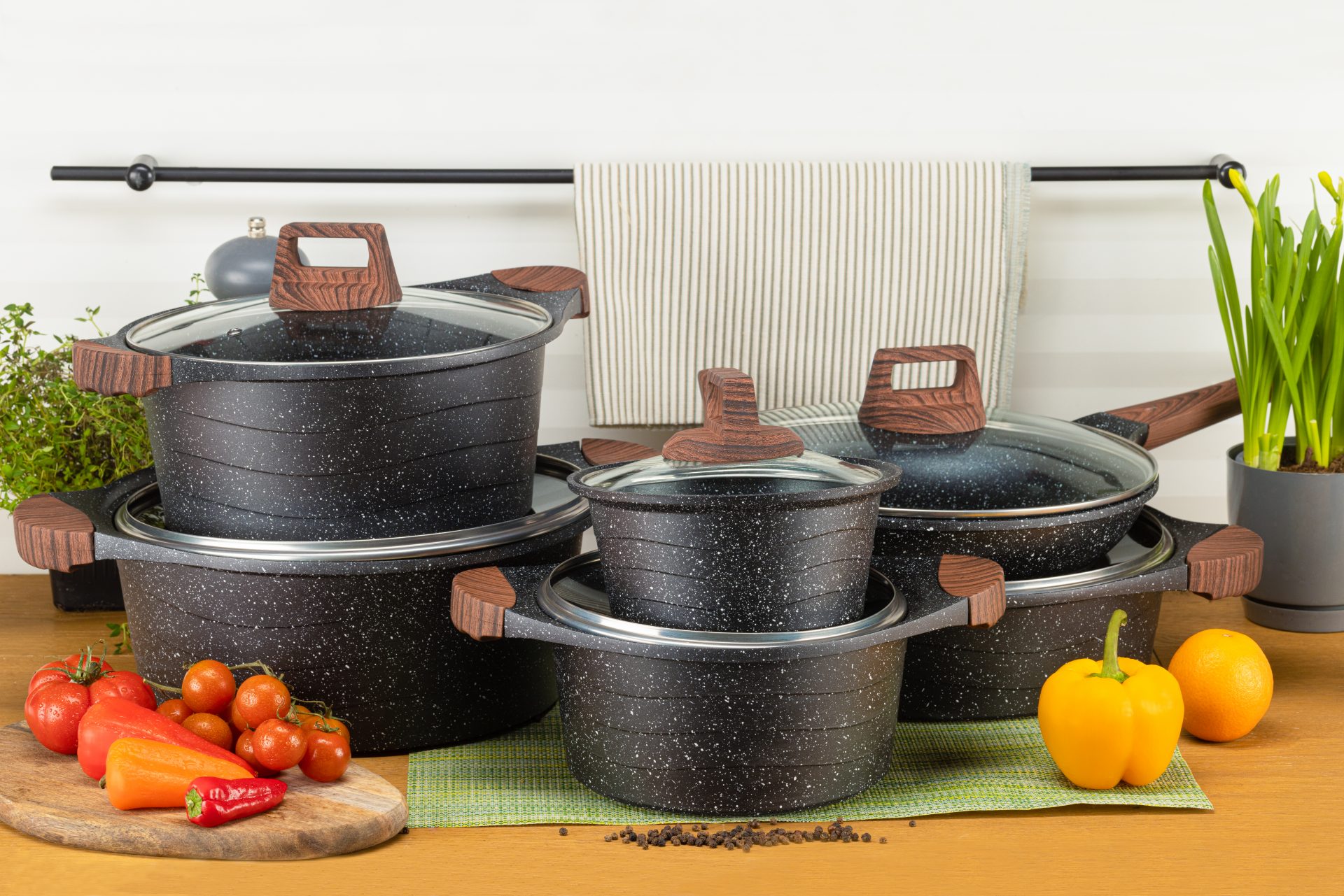 Zestaw garnków 12 elem z powłoka marmurkowa EB 12914 Edenberg