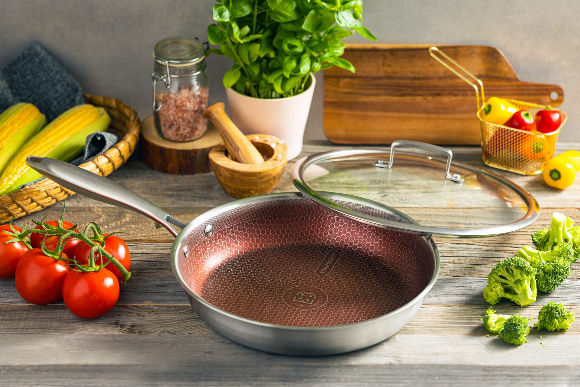 Patelnia z pokrywką 22 cm ze stali nierdzewnej EB 13027 Edenberg